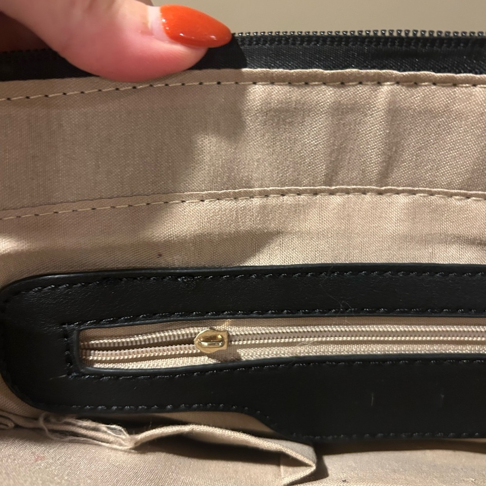 MKF Handbag - Picture 4 of 5